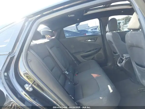 1G1ZJ5SU2HF145110 2017 CHEVROLET MALIBU - Image 8