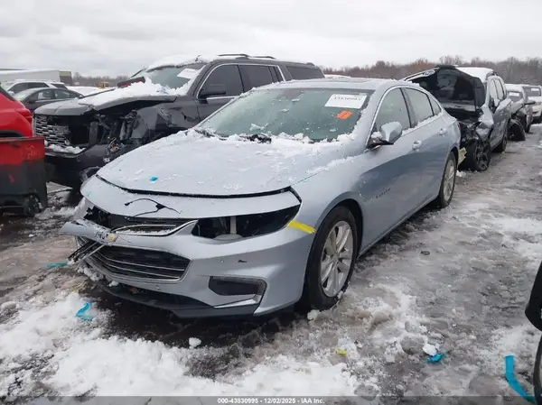 1G1ZJ5SU2HF238760 2017 CHEVROLET MALIBU - Image 2
