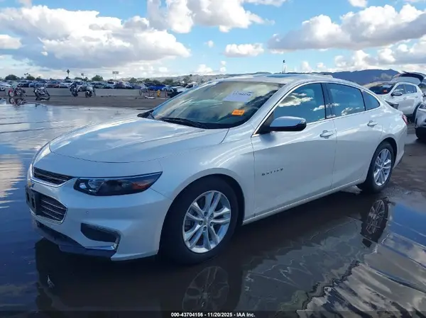 1G1ZJ5SU2HF245496 2017 CHEVROLET MALIBU - Image 2
