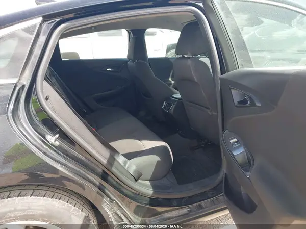 1G1ZJ5SU2HF285125 2017 CHEVROLET MALIBU - Image 8