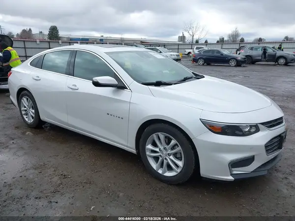 1G1ZJ5SU3HF132401 2017 CHEVROLET MALIBU - Image 1