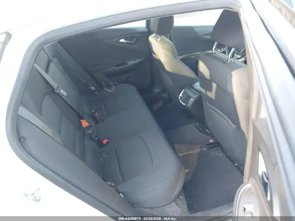 1G1ZJ5SU3HF190461 2017 CHEVROLET MALIBU - Image 8