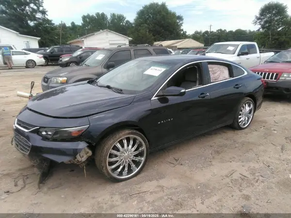 1G1ZJ5SU3HF264882 2017 CHEVROLET MALIBU - Image 2