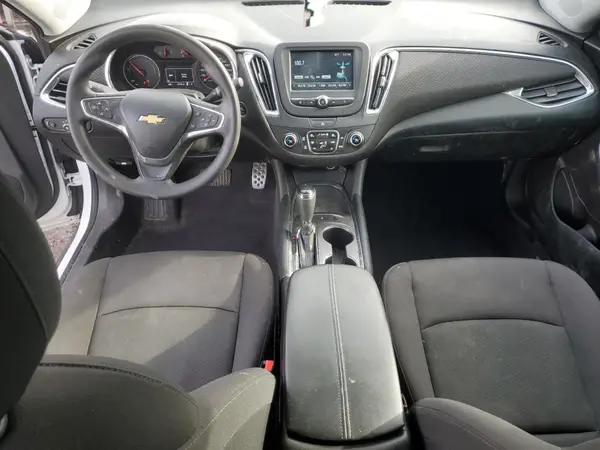 1G1ZJ5SU4HF203542 2017 CHEVROLET MALIBU - Image 8