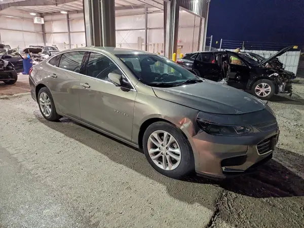2017 CHEVROLET MALIBU COPART lot 93029085 auction photo 4