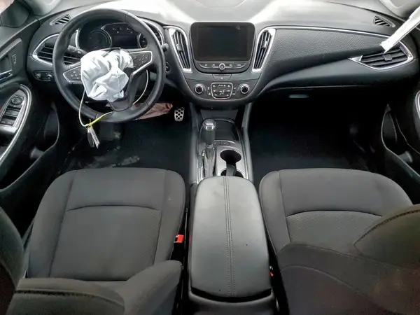 1G1ZJ5SU5HF158787 2017 CHEVROLET MALIBU - Image 8