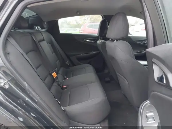 1G1ZJ5SU6HF109176 2017 CHEVROLET MALIBU - Image 8