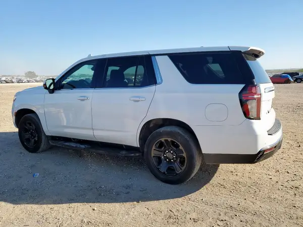 1GBSCLED5MR308588 2021 CHEVROLET TAHOE - Image 2