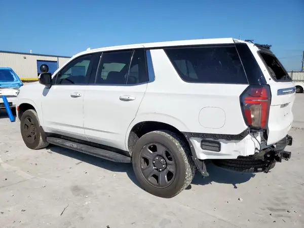 1GBSCLED8RR234798 2024 CHEVROLET TAHOE - Image 2