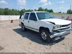 1GNEK13R9TJ406994 2200 CHEVROLET TAHOE