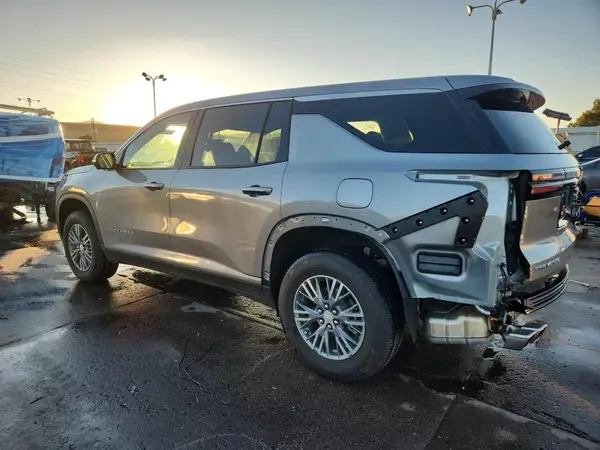 1GNEREKS6RJ209958 2024 CHEVROLET TRAVERSE - Image 2