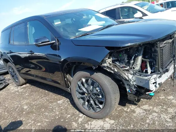 1GNEREKS7RJ245173 2024 CHEVROLET TRAVERSE - Image 1