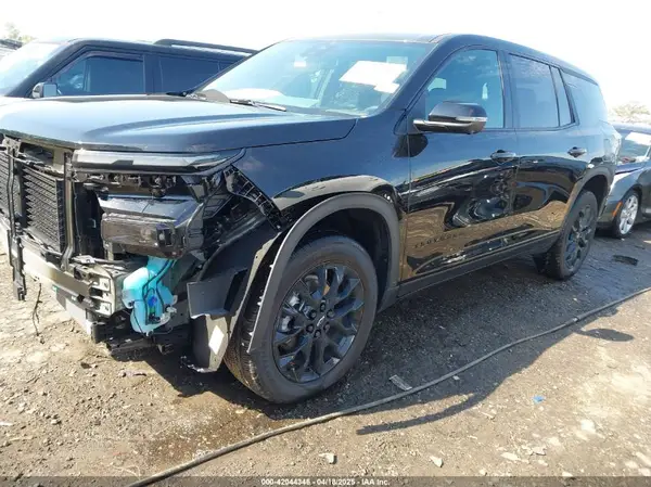 1GNEREKS7RJ245173 2024 CHEVROLET TRAVERSE - Image 2