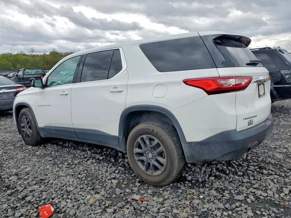 1GNERFKW0JJ159054 2018 CHEVROLET TRAVERSE - Image 2