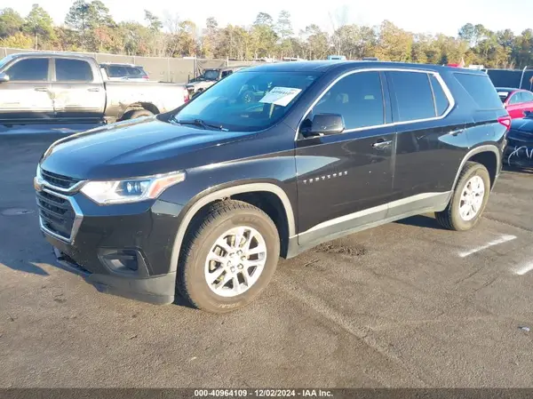 1GNERFKW0JJ171740 2018 CHEVROLET TRAVERSE - Image 2