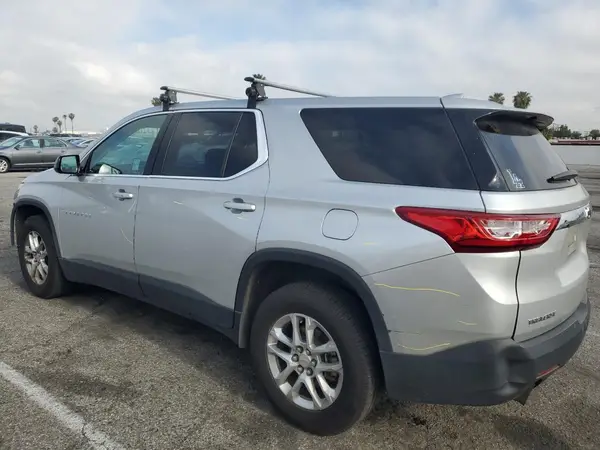 1GNERFKW0JJ186075 2018 CHEVROLET TRAVERSE - Image 2