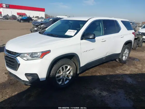 1GNERFKW0JJ202274 2018 CHEVROLET TRAVERSE - Image 2