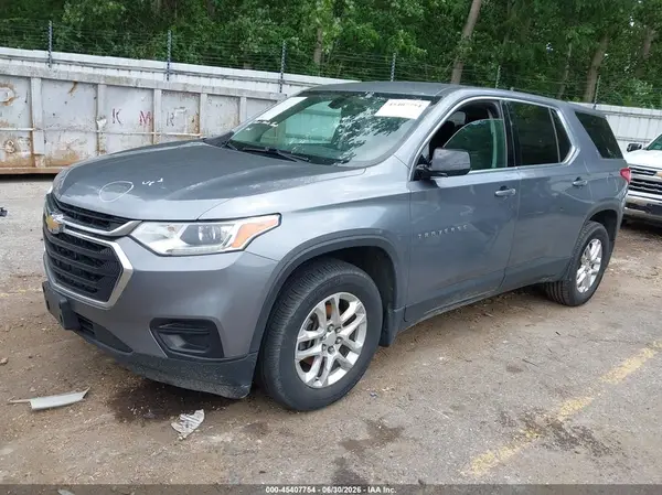 1GNERFKW0JJ230219 2018 CHEVROLET TRAVERSE - Image 2