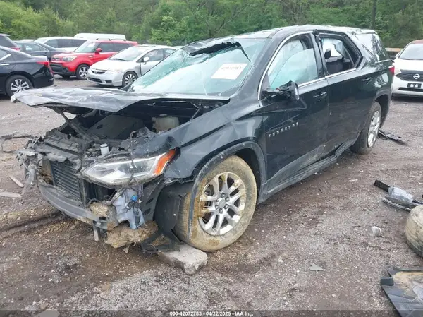 1GNERFKW0KJ112060 2019 CHEVROLET TRAVERSE - Image 2