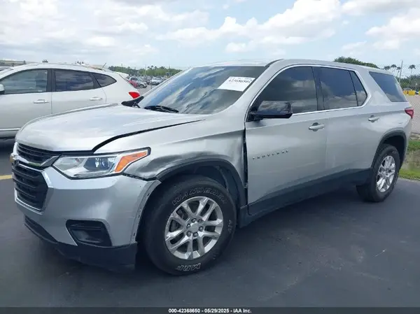 1GNERFKW0KJ208223 2019 CHEVROLET TRAVERSE - Image 2