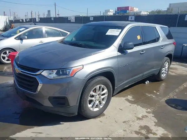 1GNERFKW0KJ243716 2019 CHEVROLET TRAVERSE - Image 2