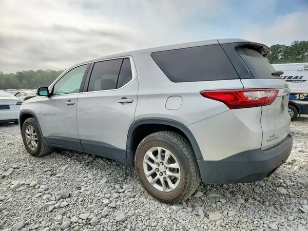 1GNERFKW0KJ248740 2019 CHEVROLET TRAVERSE - Image 2