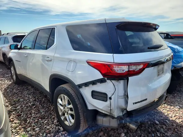 1GNERFKW0KJ312923 2019 CHEVROLET TRAVERSE - Image 2