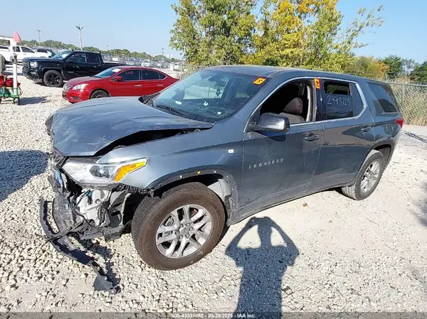 1GNERFKW0MJ149628 2021 CHEVROLET TRAVERSE - Image 2