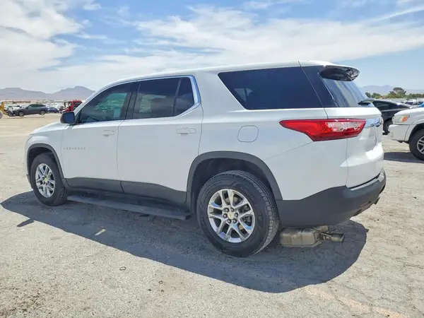 1GNERFKW0MJ228023 2021 CHEVROLET TRAVERSE - Image 2
