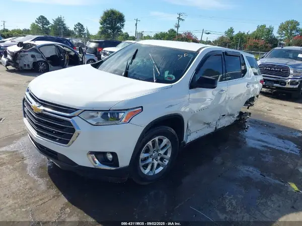 1GNERFKW0MJ238003 2021 CHEVROLET TRAVERSE - Image 2