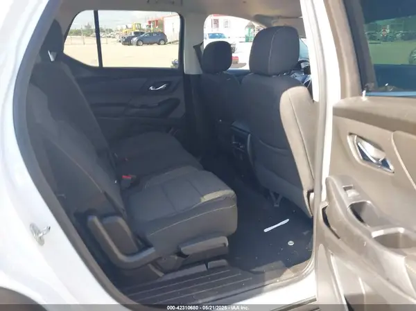 1GNERFKW0MJ240592 2021 CHEVROLET TRAVERSE - Image 8
