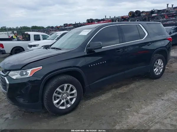1GNERFKW0MJ244559 2021 CHEVROLET TRAVERSE - Image 2