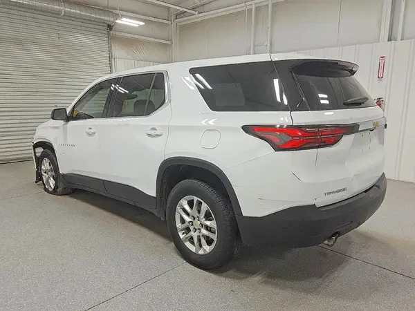 1GNERFKW0PJ253394 2023 CHEVROLET TRAVERSE - Image 2