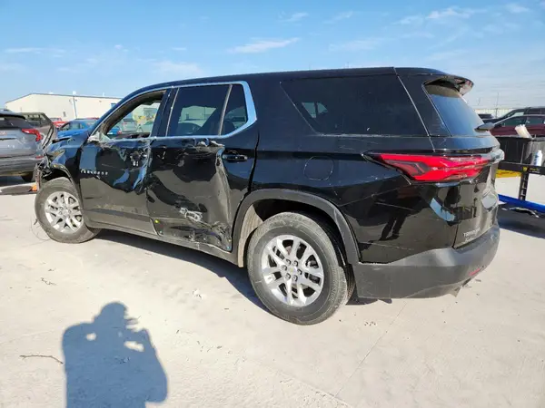 1GNERFKW0PJ319698 2023 CHEVROLET TRAVERSE - Image 2