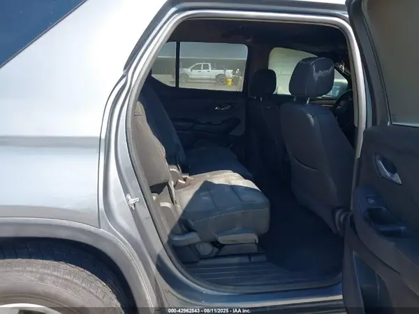 1GNERFKW1JJ106122 2018 CHEVROLET TRAVERSE - Image 8