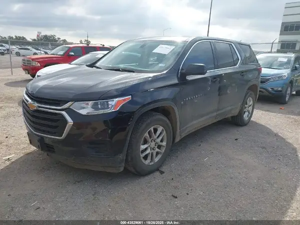 1GNERFKW1JJ152646 2018 CHEVROLET TRAVERSE - Image 2