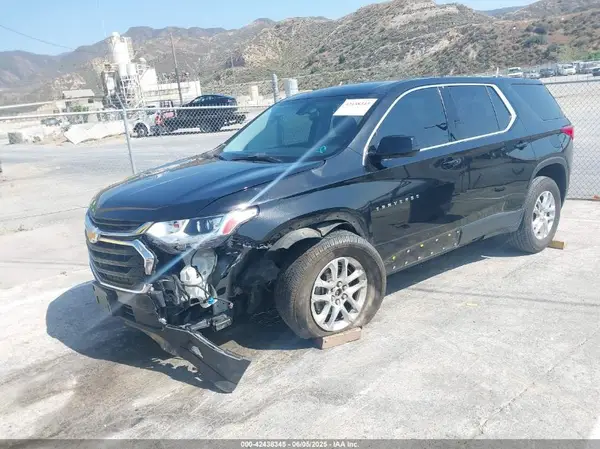 1GNERFKW1JJ238023 2018 CHEVROLET TRAVERSE - Image 2