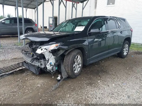 1GNERFKW1JJ245179 2018 CHEVROLET TRAVERSE - Image 2