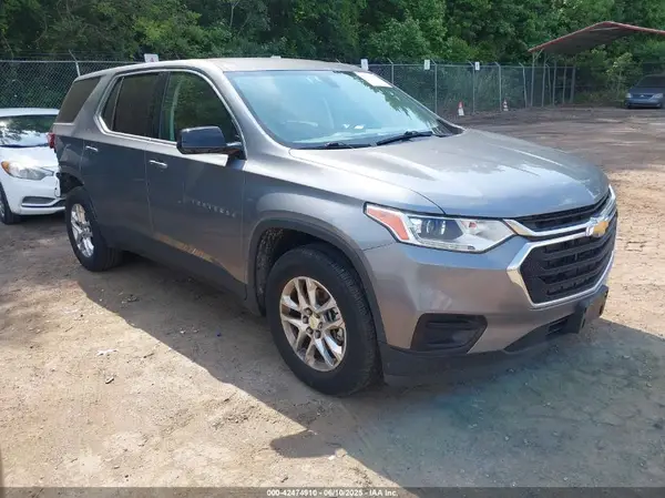 1GNERFKW1JJ272107 2018 CHEVROLET TRAVERSE - Image 1