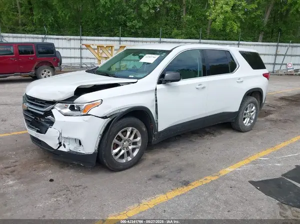1GNERFKW1JJ276514 2018 CHEVROLET TRAVERSE - Image 2