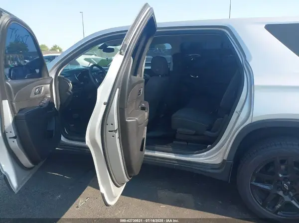 1GNERFKW1LJ230426 2020 CHEVROLET TRAVERSE - Image 8