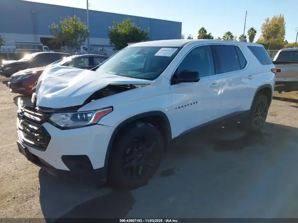 1GNERFKW1LJ233374 2020 CHEVROLET TRAVERSE - Image 2