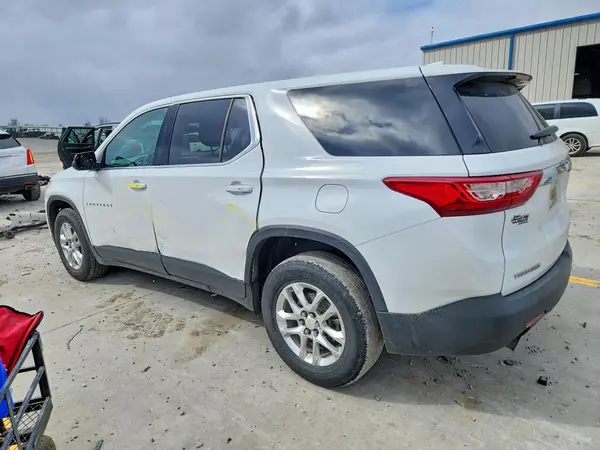 1GNERFKW1MJ100714 2021 CHEVROLET TRAVERSE - Image 2