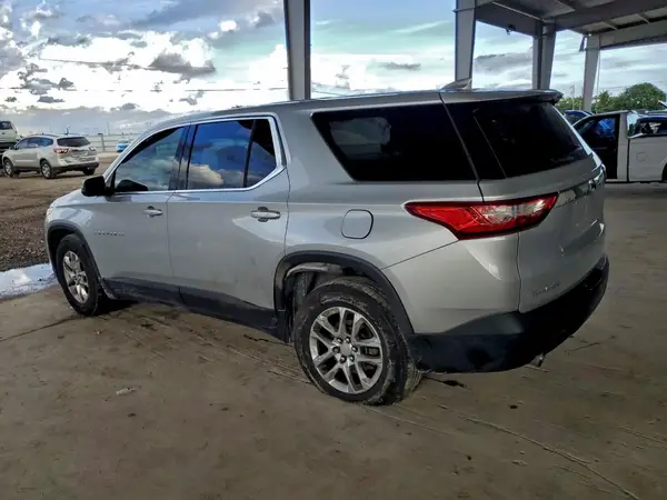 1GNERFKW1MJ240259 2021 CHEVROLET TRAVERSE - Image 2