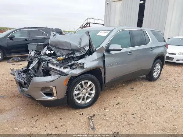 1GNERFKW1PJ246437 2023 CHEVROLET TRAVERSE - Image 2