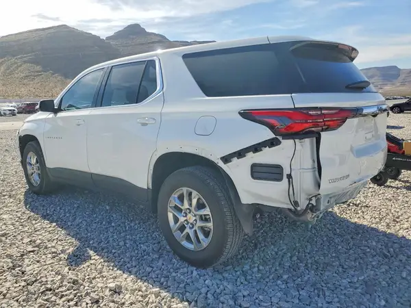 1GNERFKW1PJ335036 2023 CHEVROLET TRAVERSE - Image 2