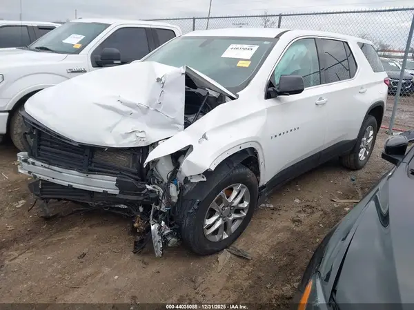 1GNERFKW2JJ156611 2018 CHEVROLET TRAVERSE - Image 2