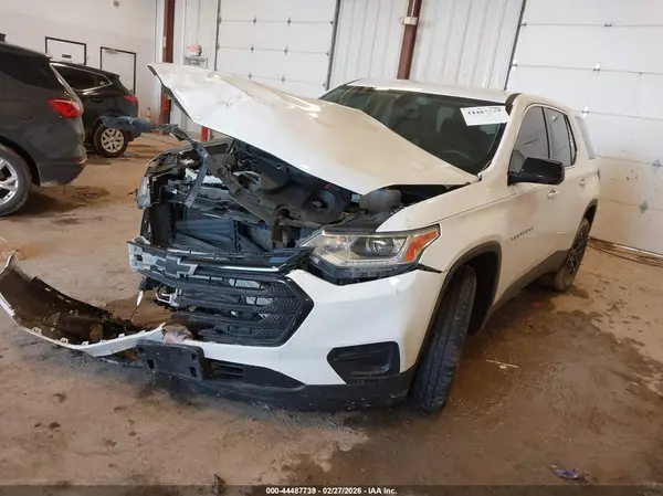 1GNERFKW2JJ169312 2018 CHEVROLET TRAVERSE - Image 2