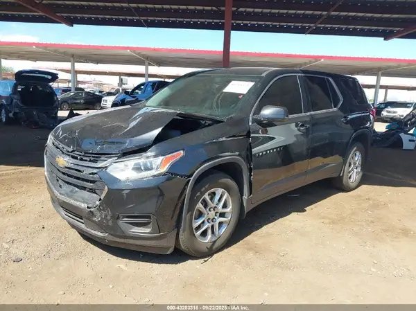 1GNERFKW2JJ213227 2018 CHEVROLET TRAVERSE - Image 2