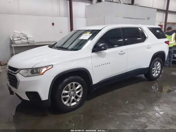 1GNERFKW2JJ236247 2018 CHEVROLET TRAVERSE - Image 2